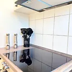 Regency - Exklusive Zentrale 45m2 Mit Balkon, Wifi Und Netflix Hannover
