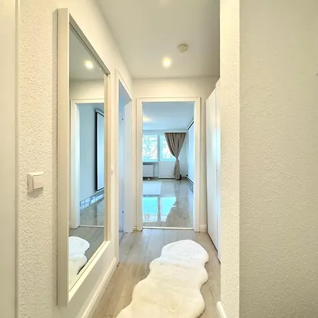 Regency - Exklusive Zentrale 45m2 Mit Balkon, Wifi Und Netflix *